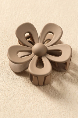 Camel Sweet Hollowed Flower Shape Claw Clip