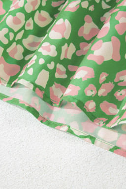 Green Plus Size Leopard Tassel Tie Split Neck Puff Sleeve Blouse