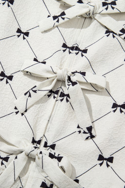 White Checkered Bow Print Knot Front Puff Sleeve Blouse