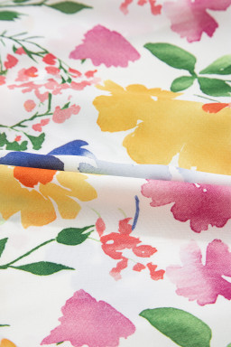 Yellow Allover Floral Print Boxy Fit V Neck Blouse