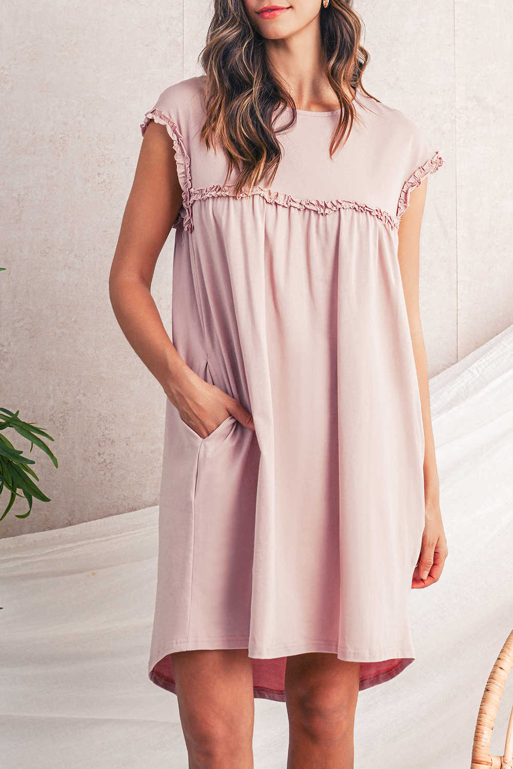 Minivestit de coll rodó amb volants de civada