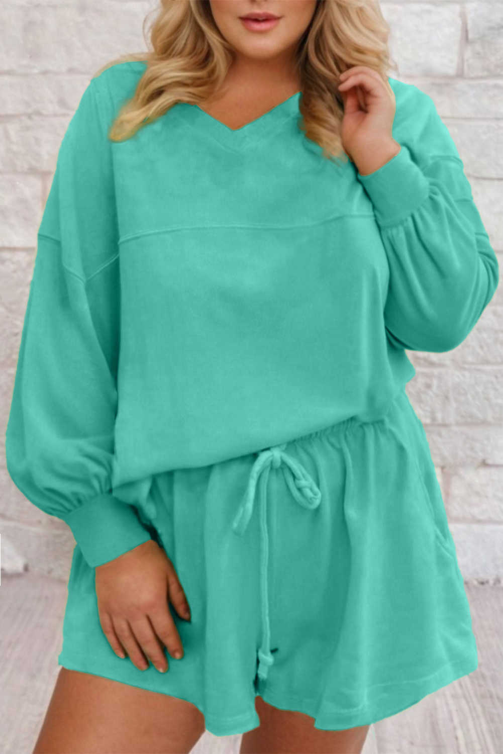 Sea Green Solid Color Plus Size Pullover and Loose Shorts Set