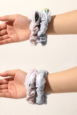 Delicacy Pocket Scrunchie With Hidden Zipper