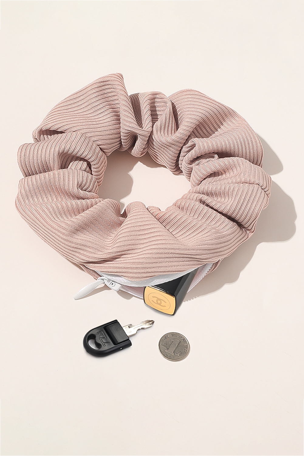 Delicacy Pocket Scrunchie With Hidden Zipper
