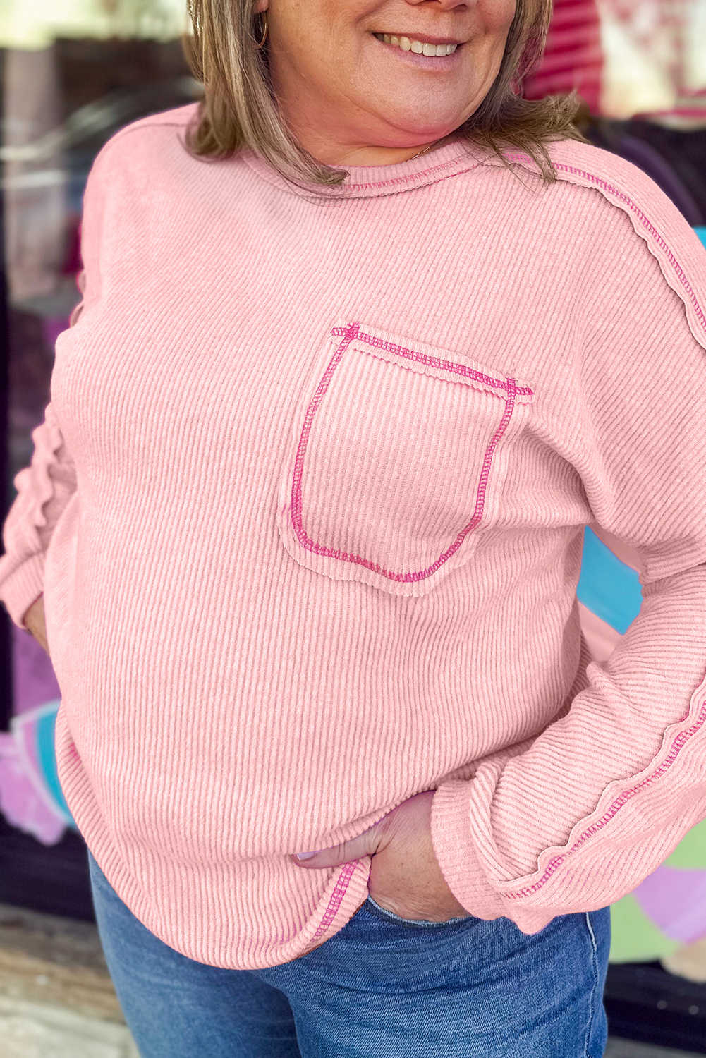 Top de màniga llarga de talla gran amb butxaca al pit i costures exposades Bonbon acanalat