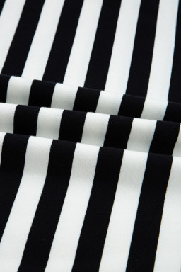 Black Stripe Contrast Edge Pullover and Shorts Plus Size Set