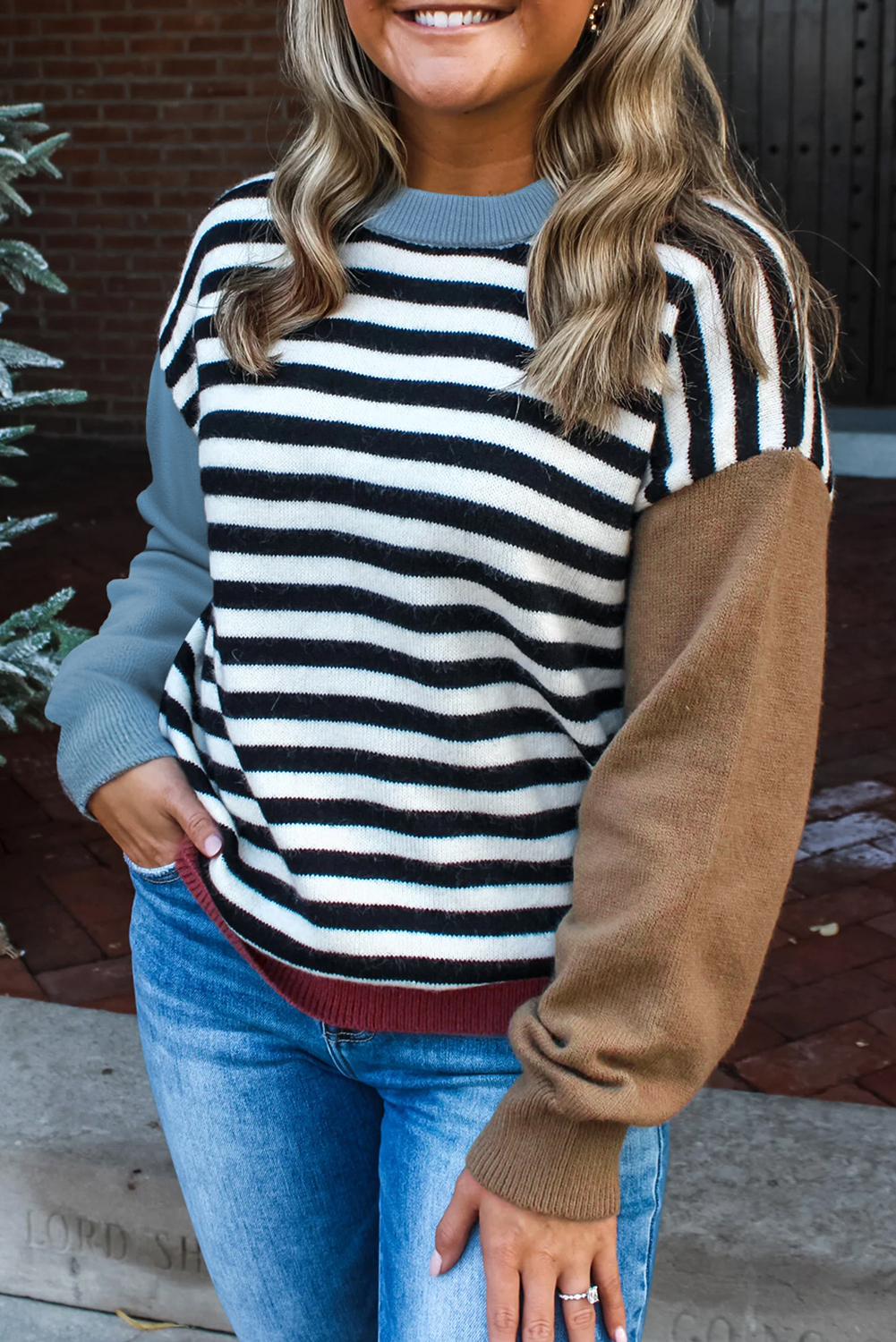 Women Stripe Color Block Half Sleeve Sweater main image 0