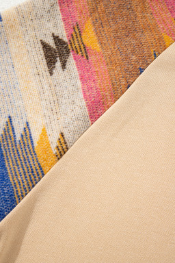 Light French Beige Geometric Patchwork Raglan Sleeve Pullover Sweatshirt