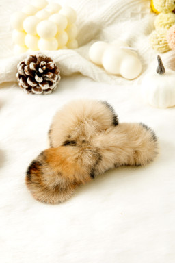 Thai Curry Leopard Fluffy Plush Hair Claw Clip
