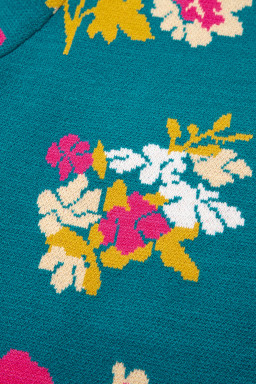 Blue Flower Pattern Short Sleeve Knit Top