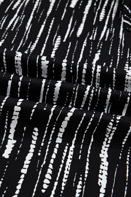 Black Spring and Autumn Abstract Print V-neck Long-sleeve Blouse