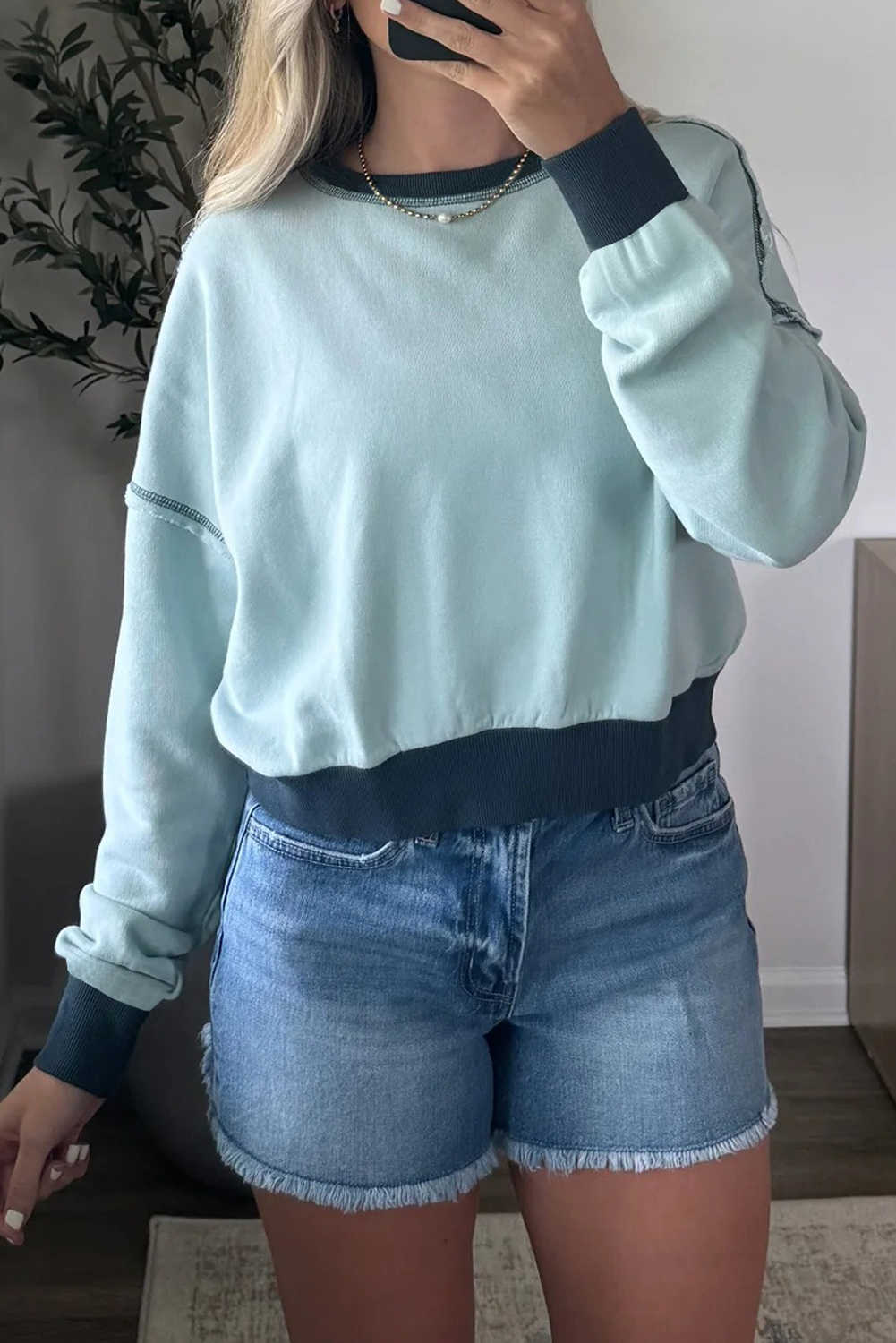 Iceland Blue Contrast Edge Patchwork Cropped Sweatshirt