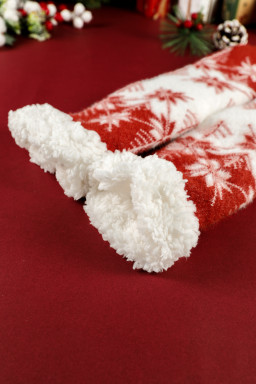 Fiery Red Christmas Snowflake Fuzzy Non-Slip Socks