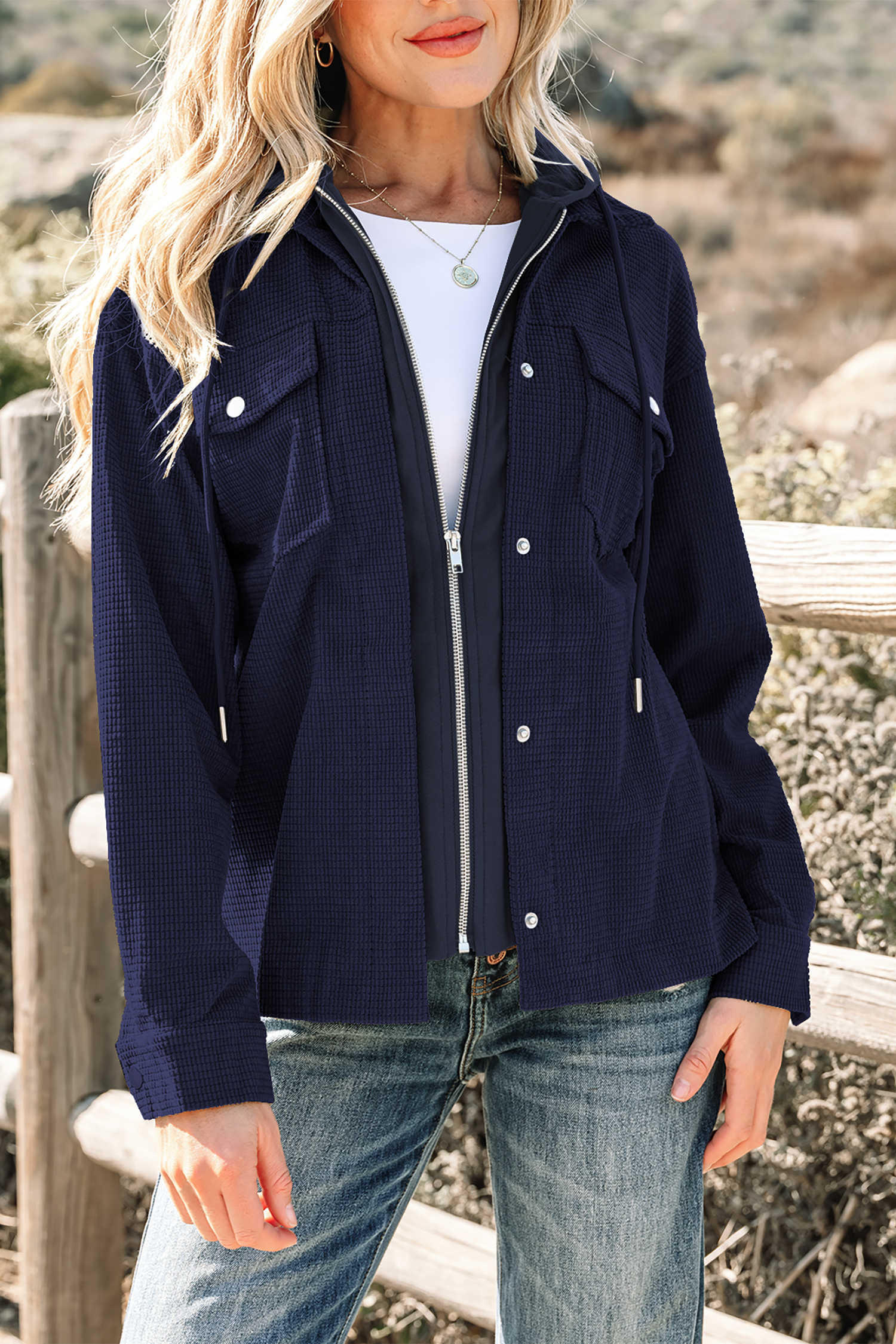 Jaqueta amb caputxa texturitzada 2 en 1 de punt tèrmic blau vela