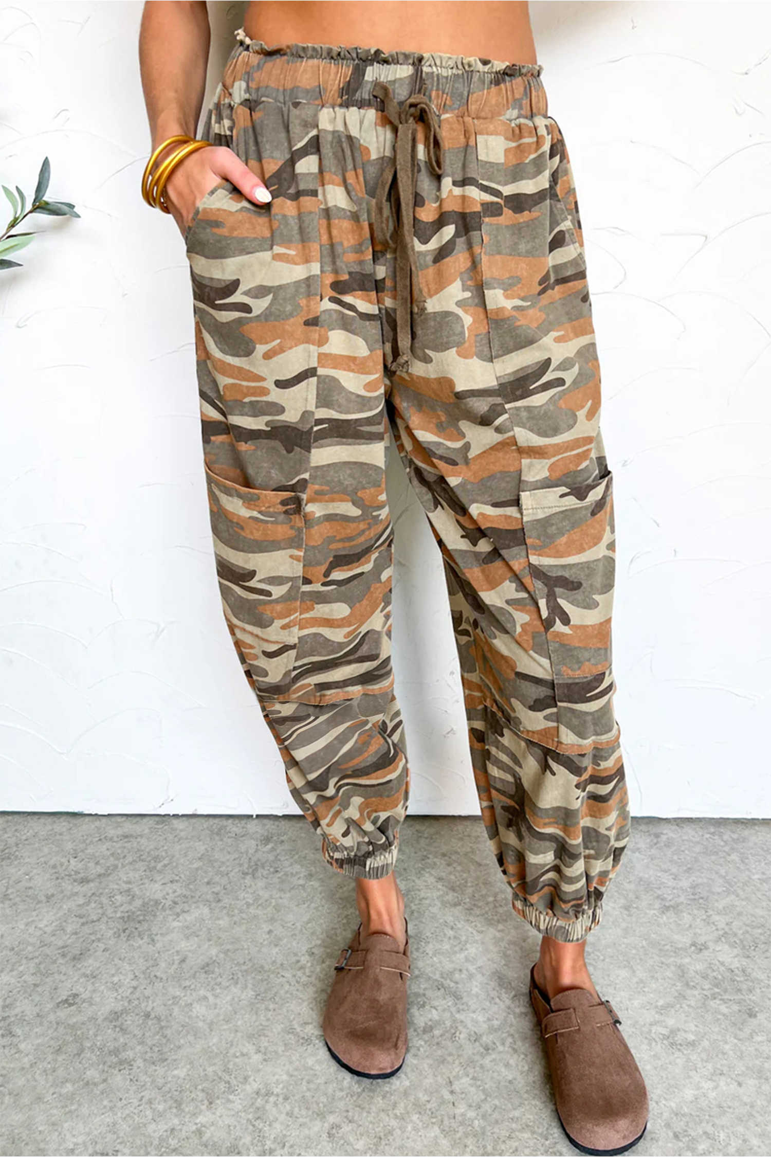 Green Camouflage Printed Drawstring Elastic Waist Jogger Pants