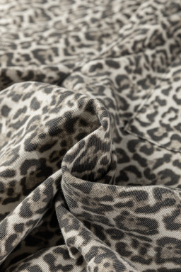 Brown Leopard Print Raw Hem Elastic Waist Loose Pull On Jeans