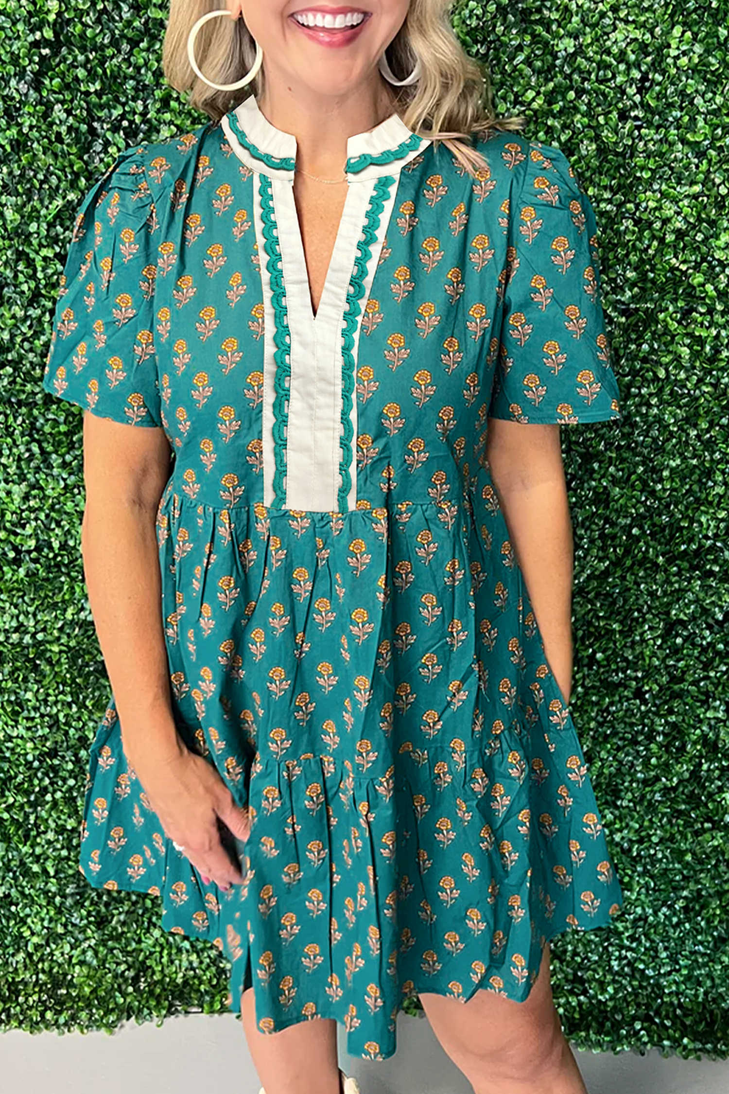 Green Contrast Trim V Neck Short Sleeve Floral Dress