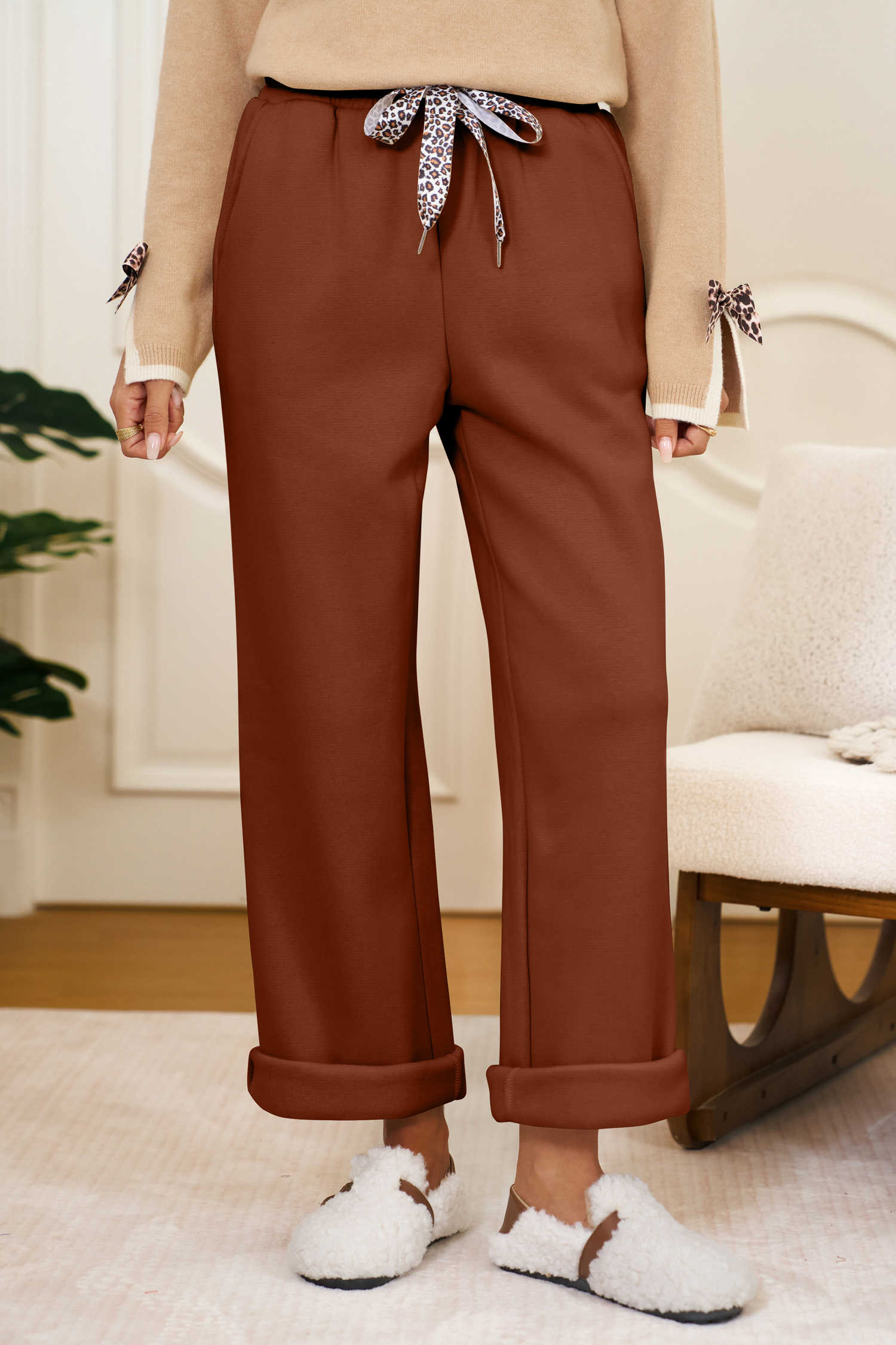 Pantalons de folre polar d'hivern amb cordó de lleopard de cafè