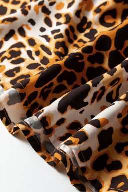 Leopard Print Short Puff Sleeve Slit Neck Babydoll Blouse