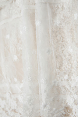 White 2pcs Sheer Floral Lace Ruffle Tiered Patchwork Blouse