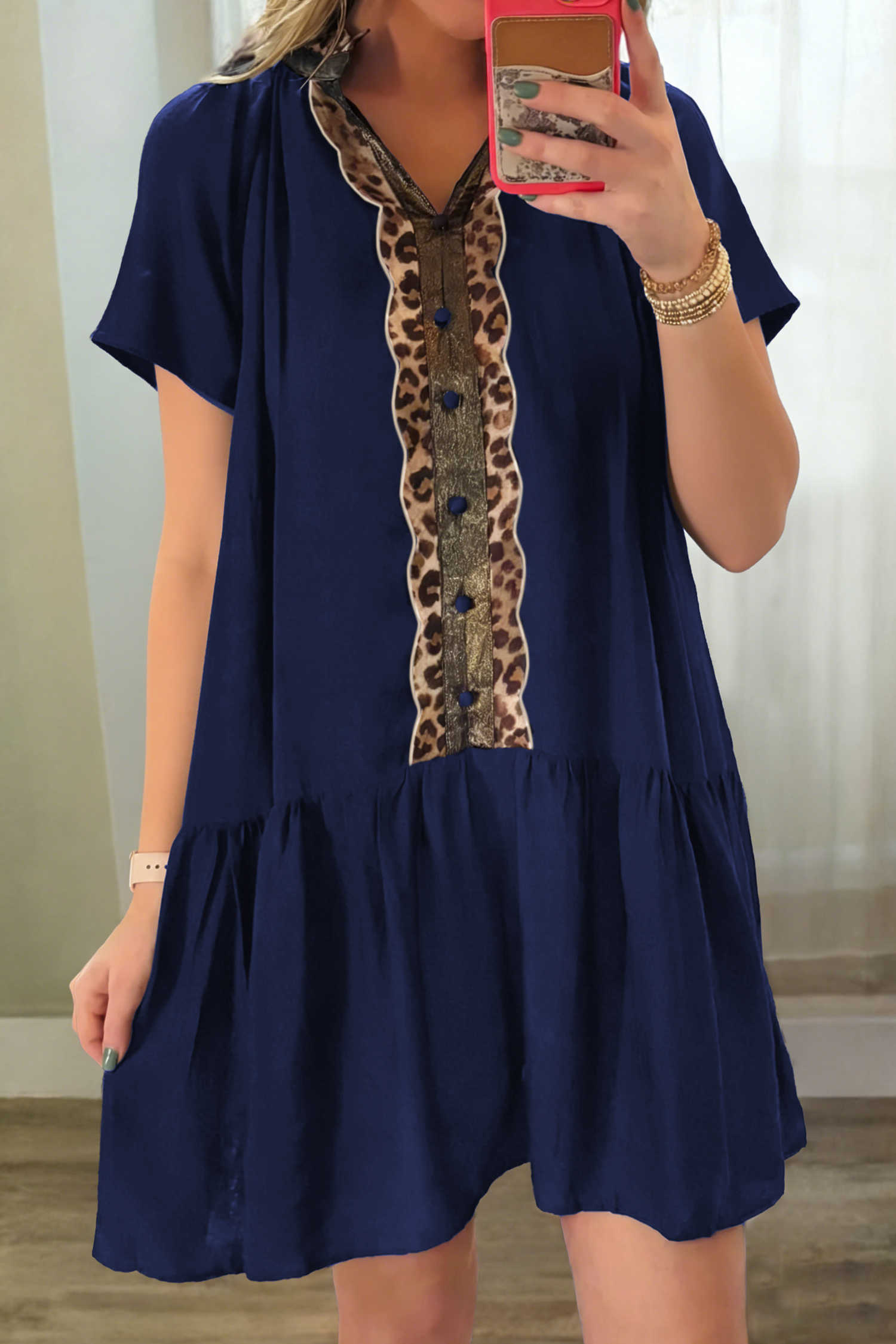 Vestit túnica de màniga curta amb detall de botons i lleopard blau marí