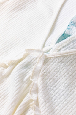 White Textured Knit V Neck Short Bubble Sleeve Peplum Top