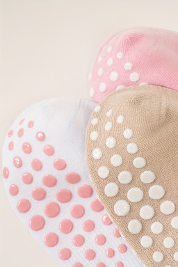 White Bow Print Non-Slip Ruffle Grip Socks