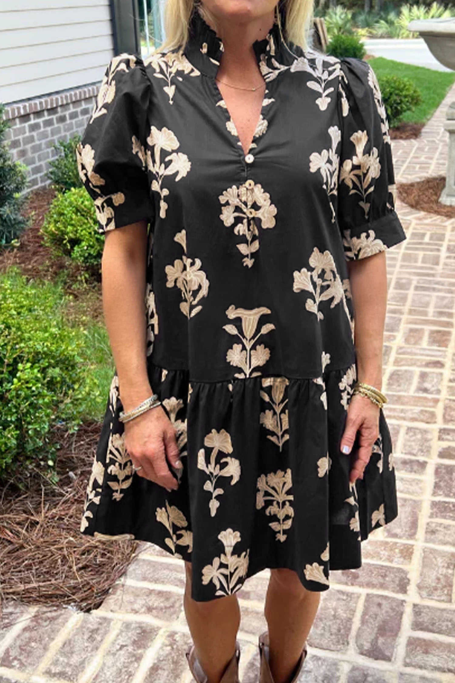 Black Frilled V Neck Puff Short Sleeve Floral Mini Dress