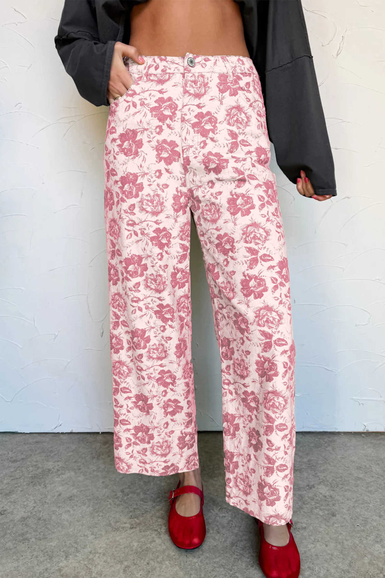 Pantalons texans de tirant rosa amb estampat floral vintage