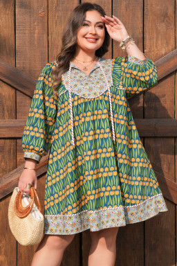 Green Plus Size Mixed Floral Print Striped Trim Loose Mini Dress