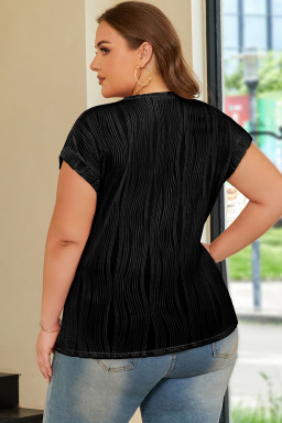Black Solid Color Wavy Textured Plus Size Tee