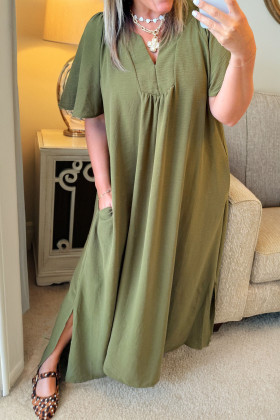 Four Leaf Clover Plus Size Solid Color Notched Neck Short Sleeve Loose Dress