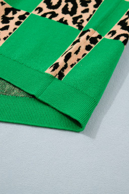 Green Plus Size Leopard Contrasted Checkered Short Sleeve Sweater