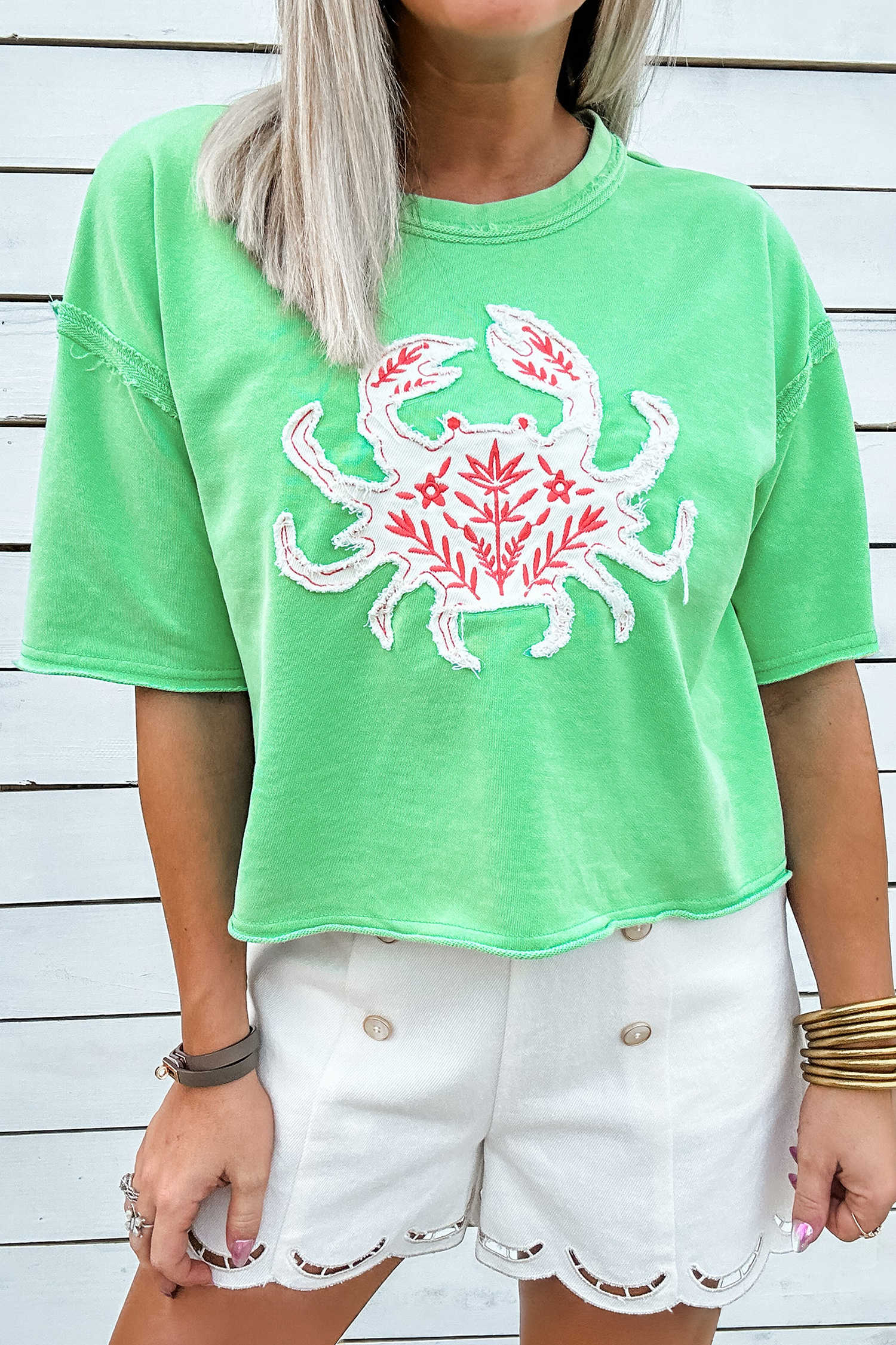 Bright Green Crab Embroidery Short Sleeve Round Neck Tee