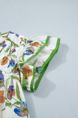 Green Floral Print Ruffle V-Neck Pressed Pleats Binding Tape Cotton Blouse