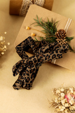 Chestnut Vintage Leopard Cloth Wrap Durable Plastic Hair Claw Clip