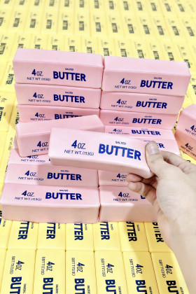 Pink PU Butter Bar Slow Rebound Decompression Toy
