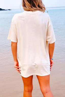 White Salty Moms Beach Day Graphic Cotton Tunic Tee