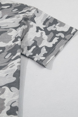 Green Retro Camouflage Print Raw Edge V Neck Tee