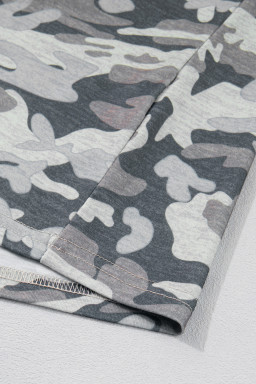 Green Retro Camouflage Print Raw Edge V Neck Tee