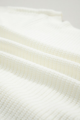 White Crochet Horseshoe Short Sleeve Knit Sweater