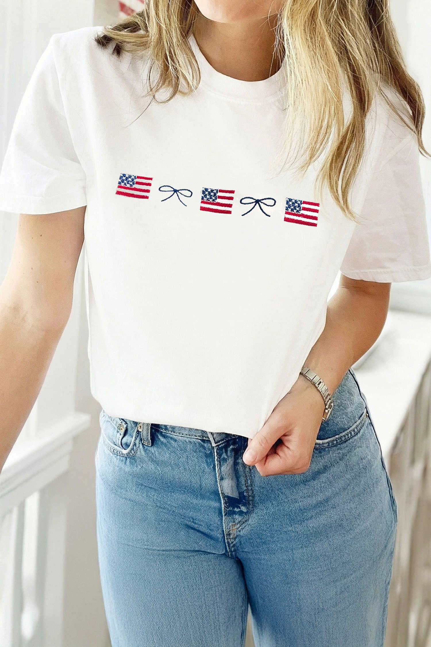 White Embroidered Flag Bow Short Sleeve Casual T-Shirt
