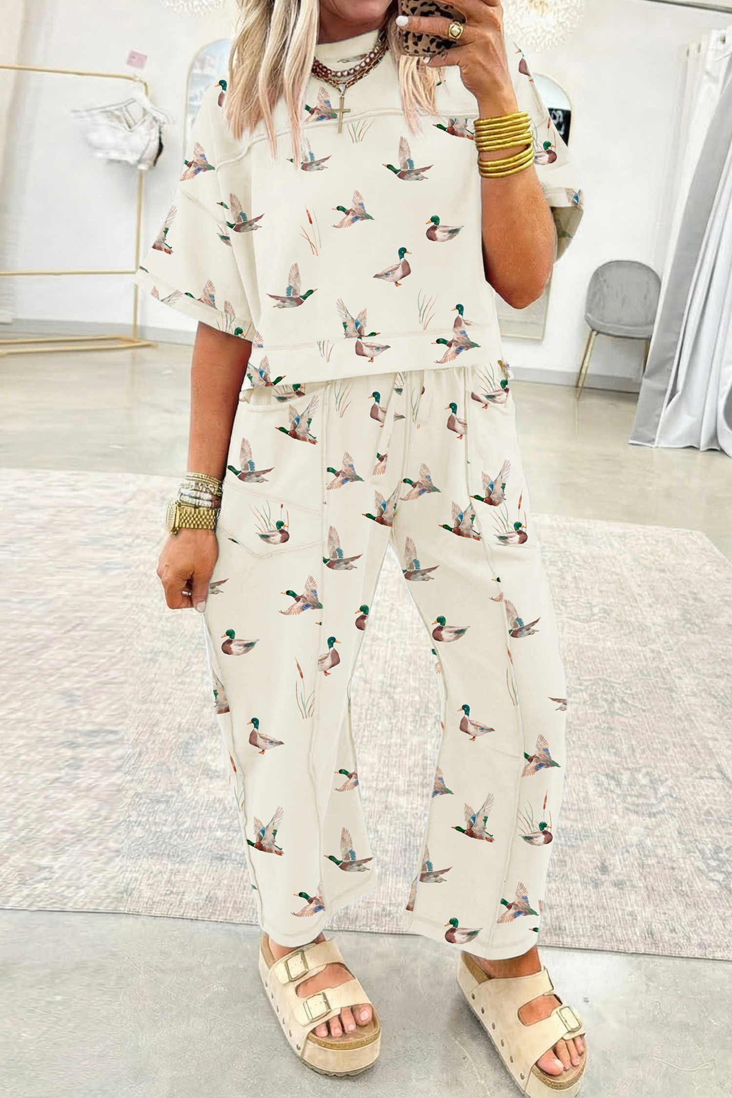 Beige Mallard Print Cropped Tee Drawstring Pants Loose 2pcs Set