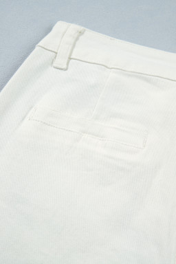 White Solid Color Scalloped Patch Pocket Shift Jeans